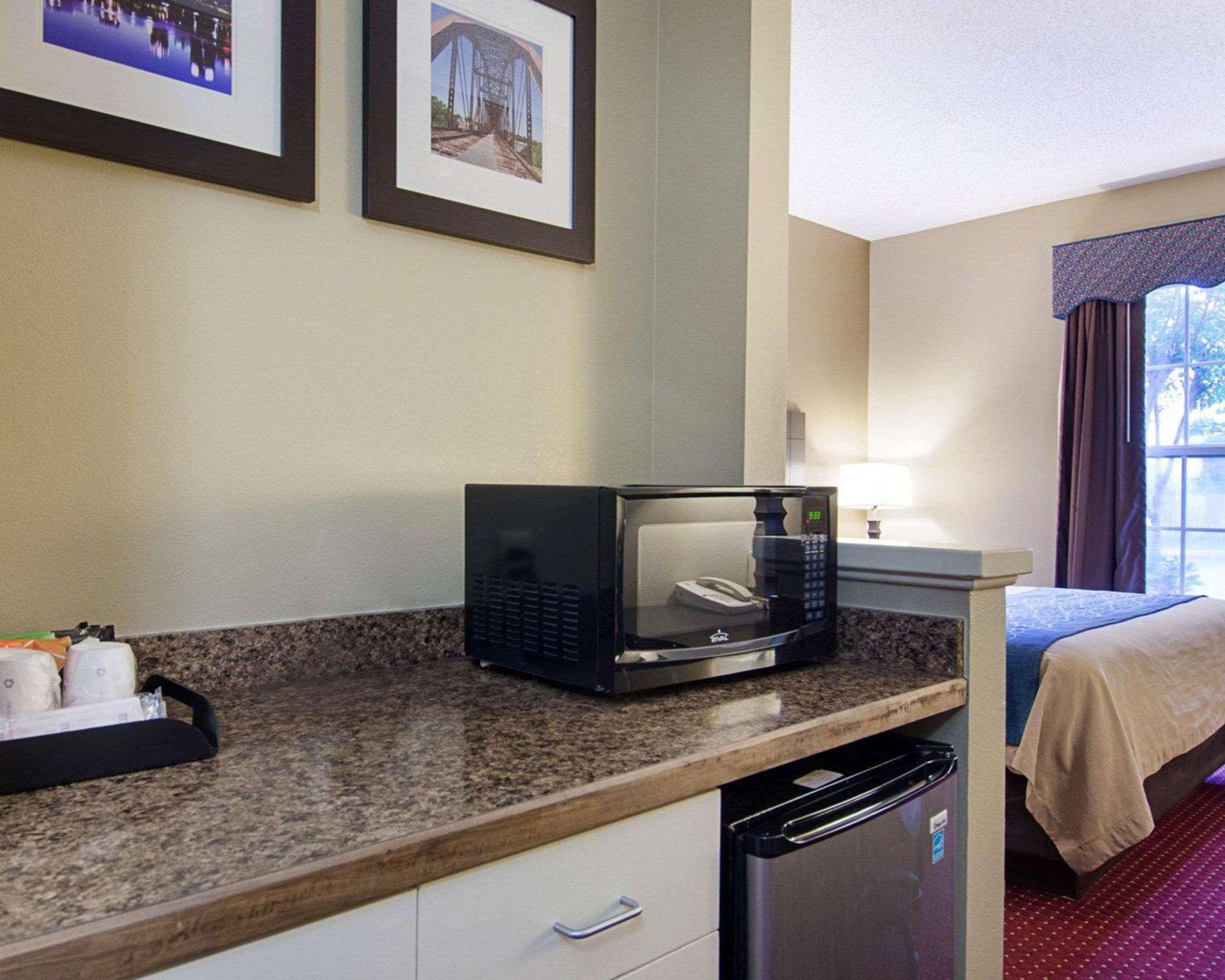 Quality Inn & Suites Little Rock West Exteriér fotografie