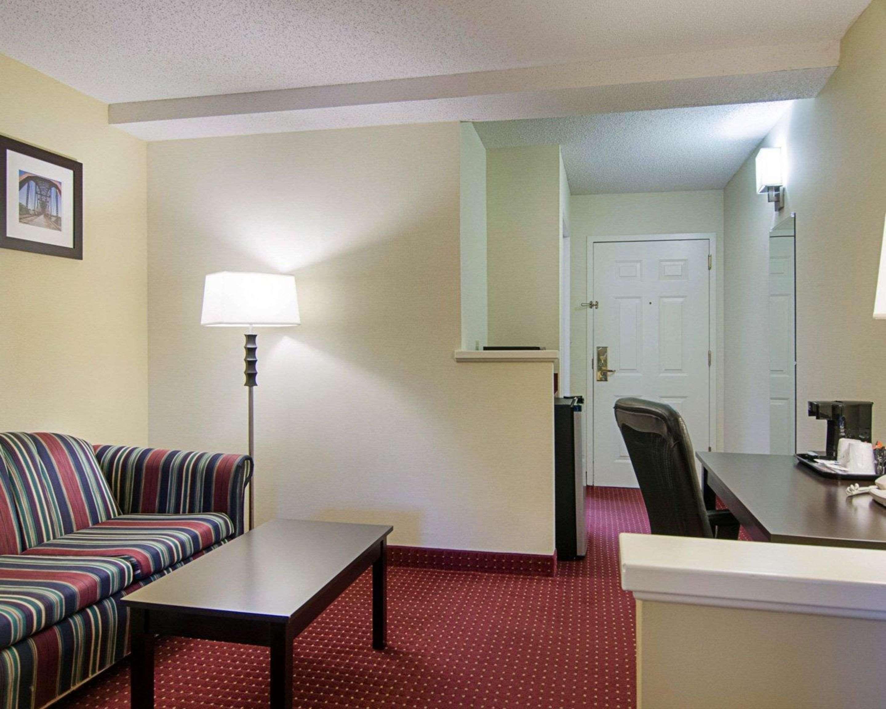 Quality Inn & Suites Little Rock West Exteriér fotografie